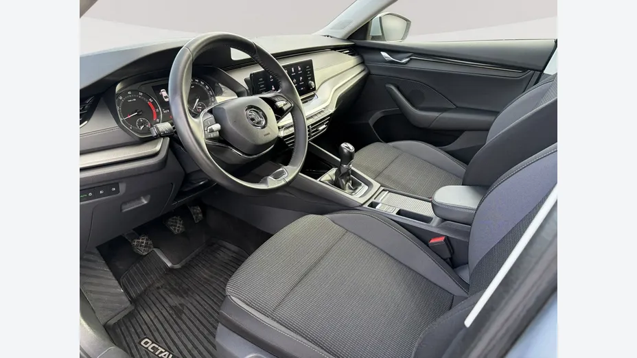 SKODA Octavia -