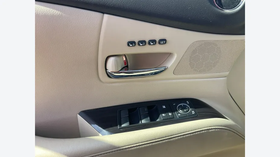 LEXUS RX -