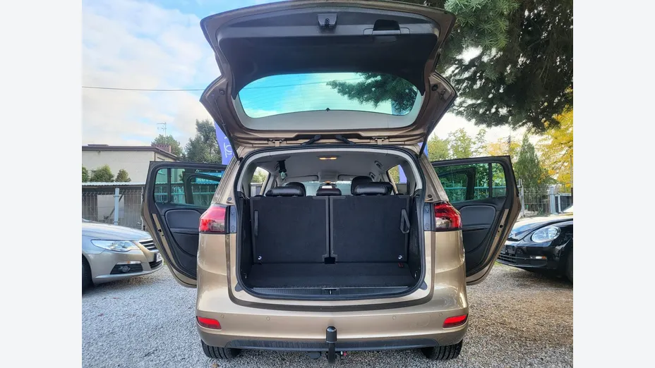 OPEL Zafira -
