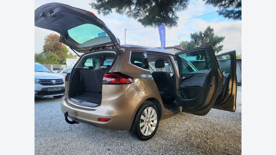 OPEL Zafira -