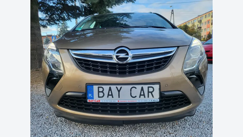 OPEL Zafira -