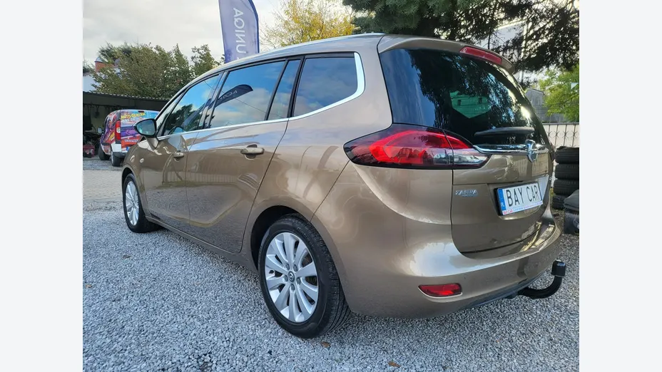 OPEL Zafira -