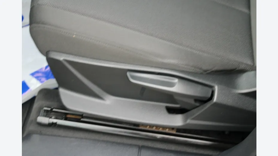 AUDI Q3 -
