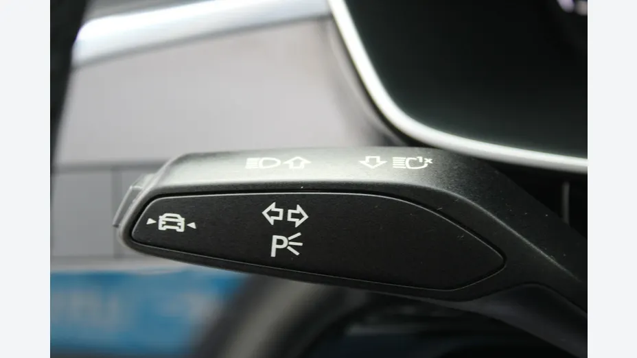 AUDI Q3 -