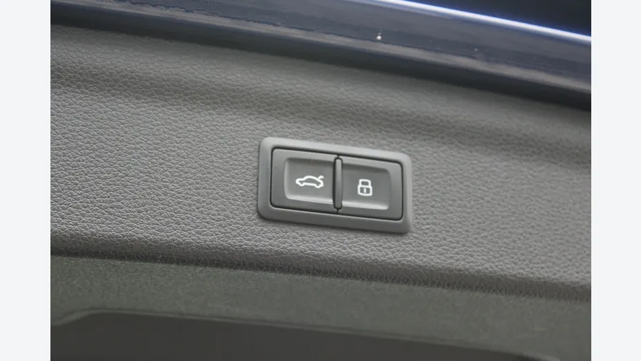 AUDI Q3 -