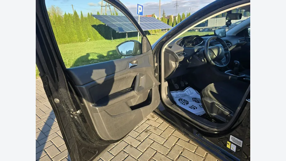 PEUGEOT 308 -