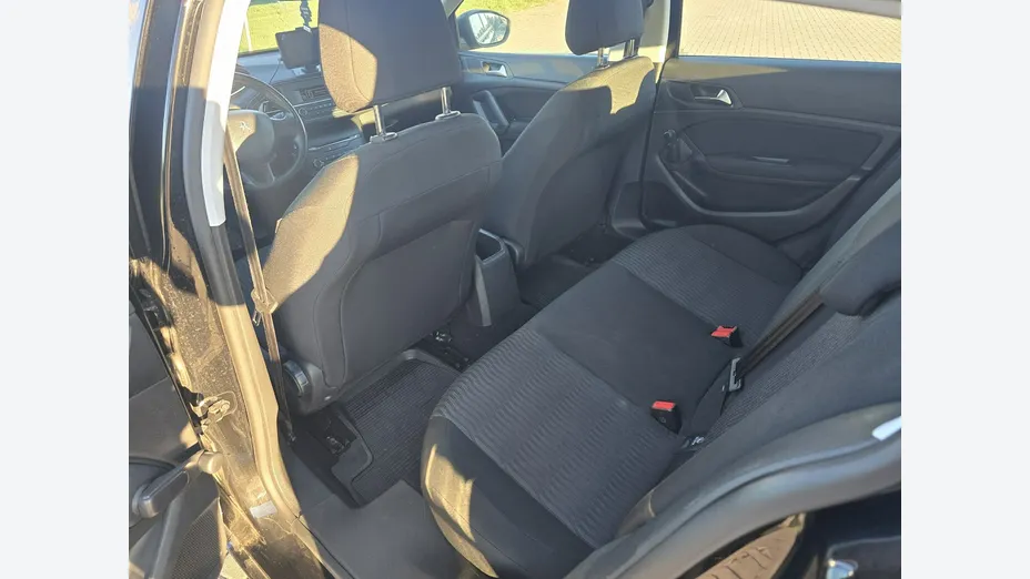 PEUGEOT 308 -