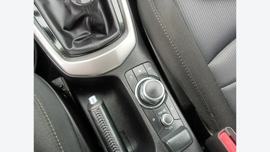 MAZDA CX-3 -