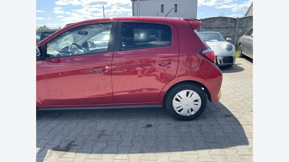 MITSUBISHI Space Star -