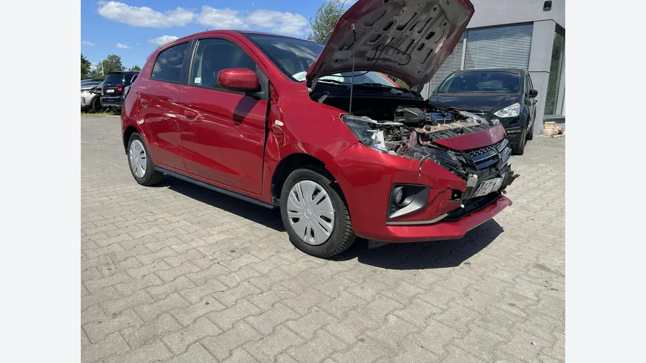MITSUBISHI Space Star -