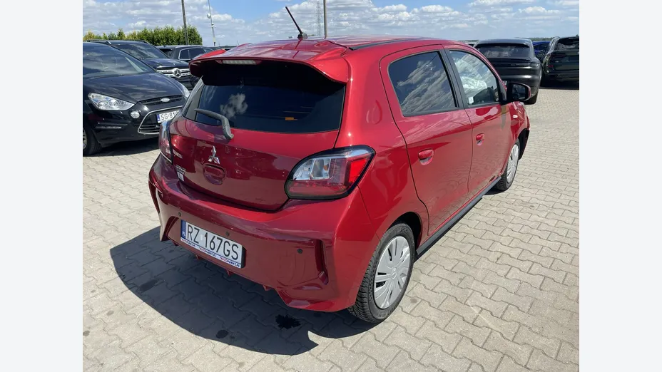 MITSUBISHI Space Star -