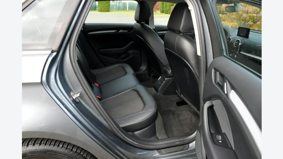 AUDI A3 Sportback -