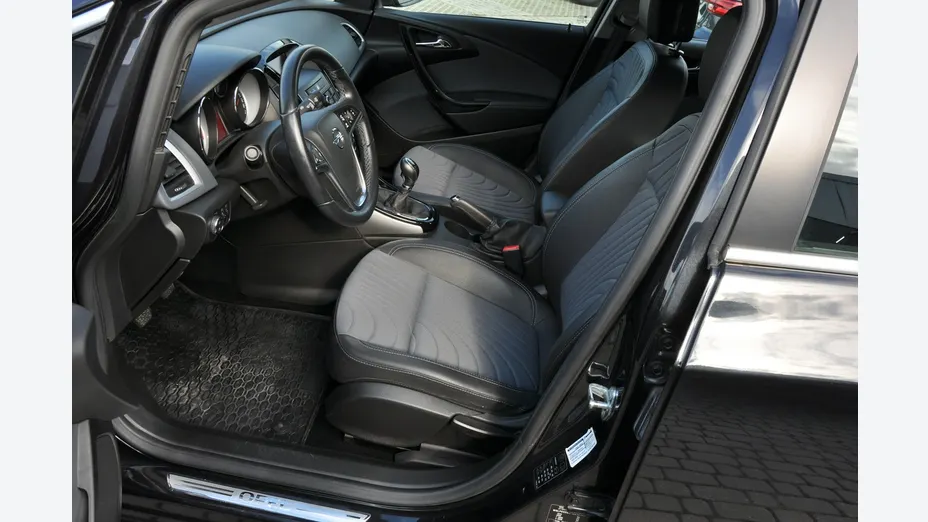 OPEL Astra -