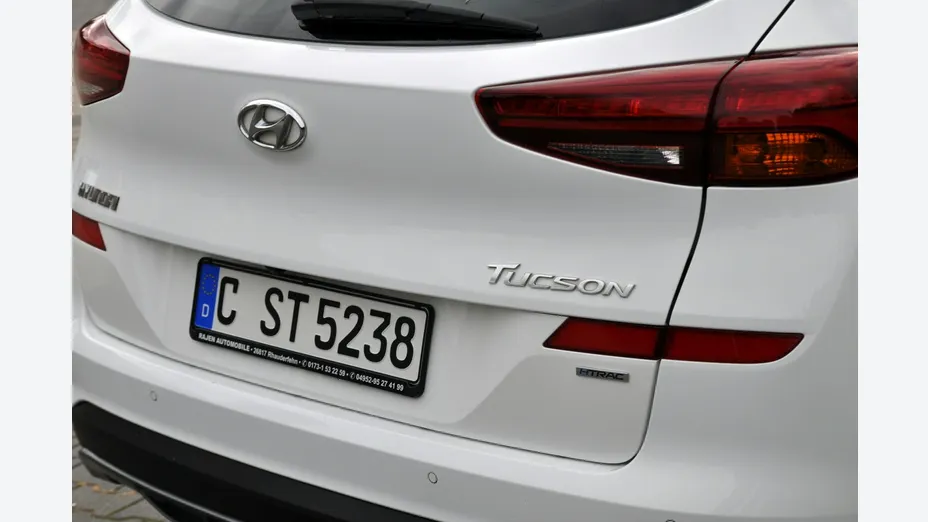 HYUNDAI Tucson -