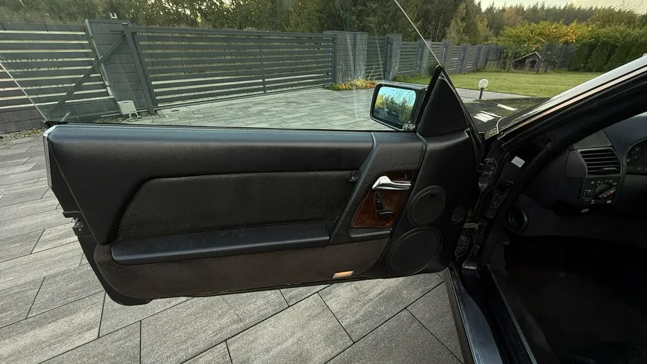 MERCEDES-BENZ SL -