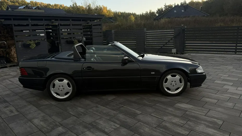 MERCEDES-BENZ SL -