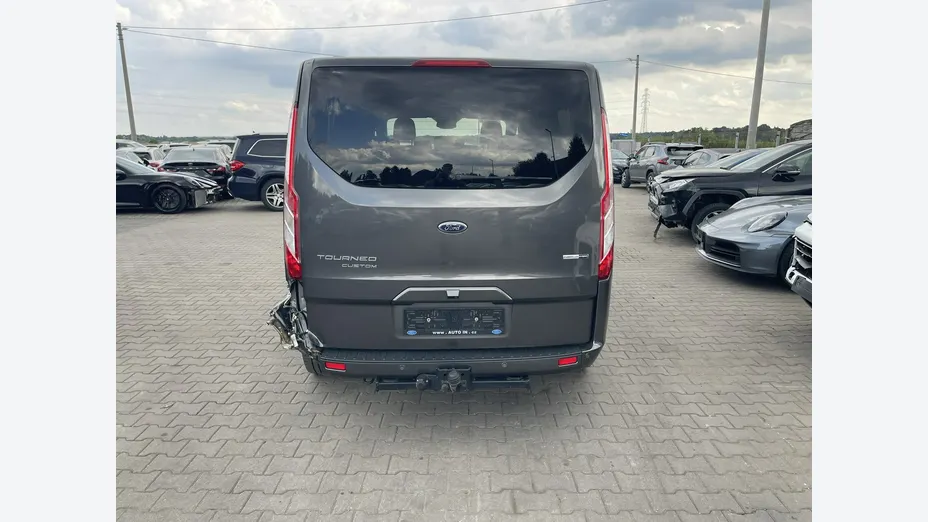 FORD Tourneo Custom -