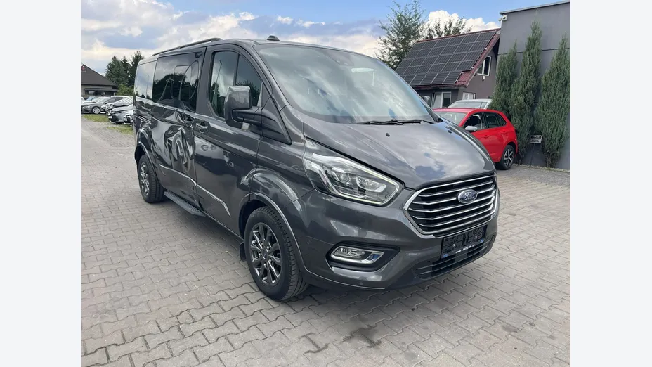 FORD Tourneo Custom -