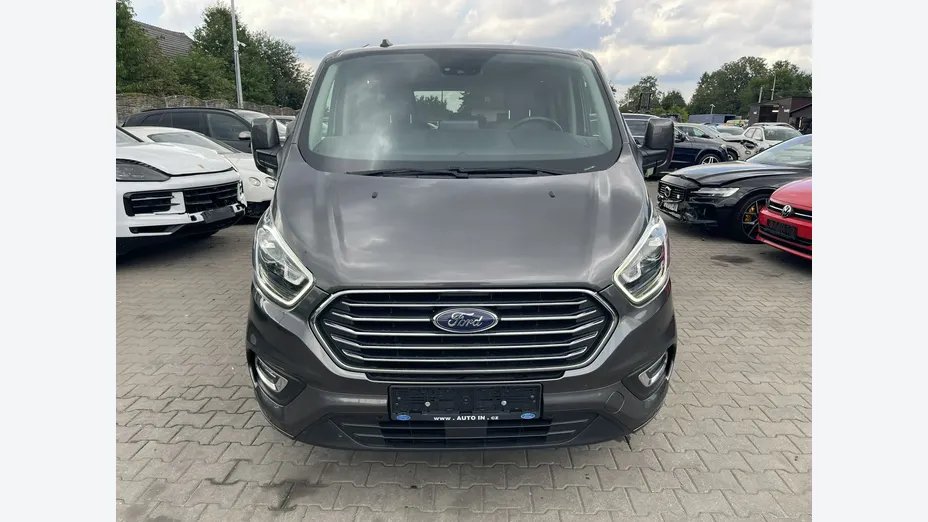 FORD Tourneo Custom -