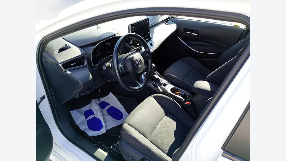 TOYOTA Corolla -