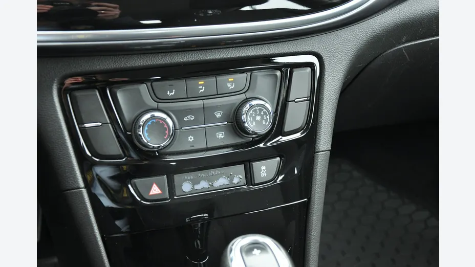 OPEL Mokka -