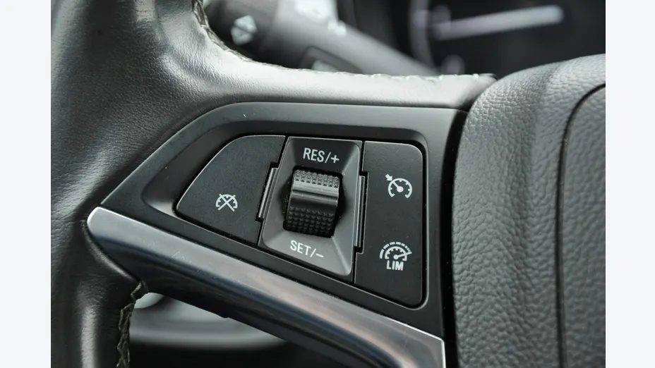 OPEL Mokka -