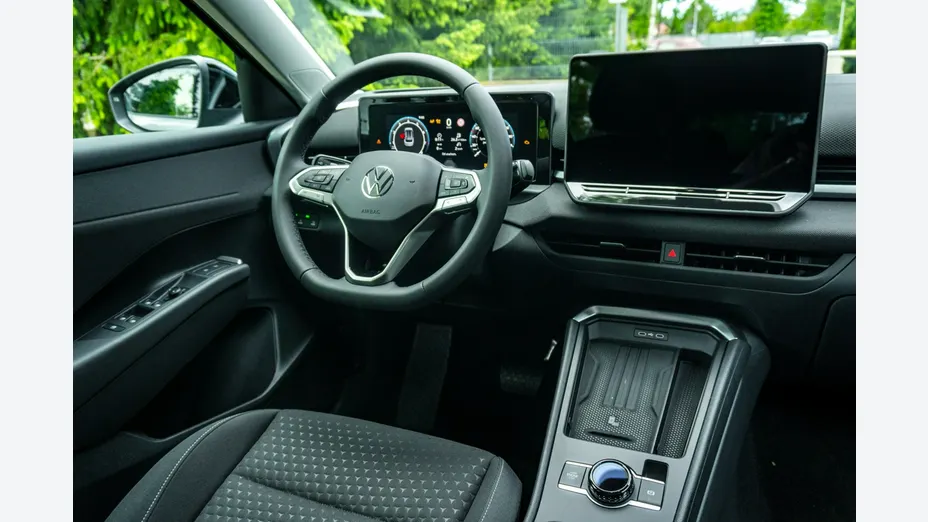 VOLKSWAGEN T-ROC -