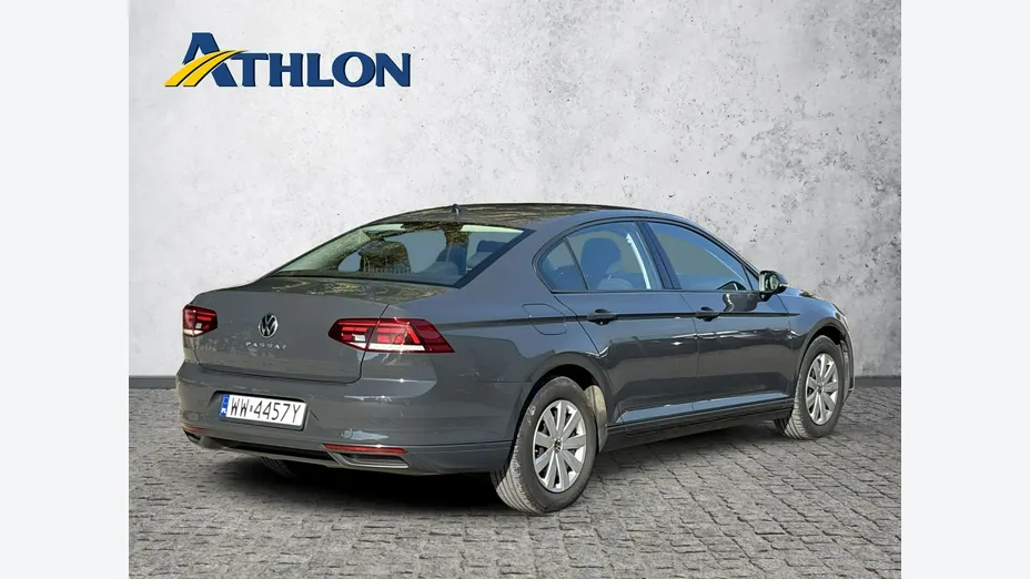 VOLKSWAGEN Passat -