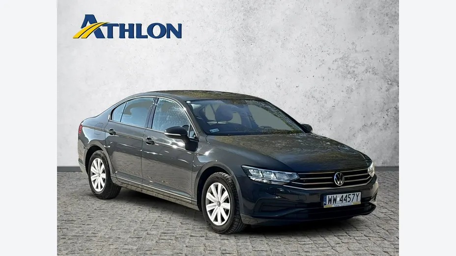 VOLKSWAGEN Passat -
