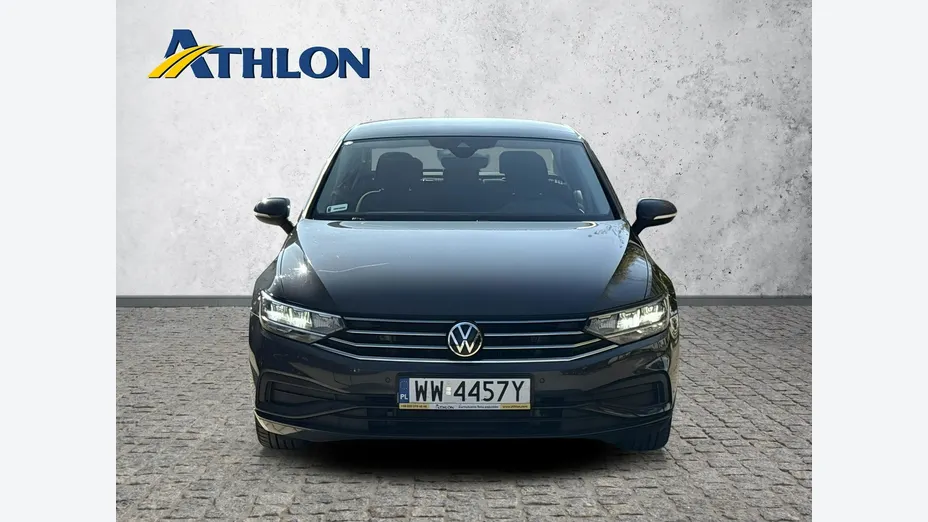 VOLKSWAGEN Passat -