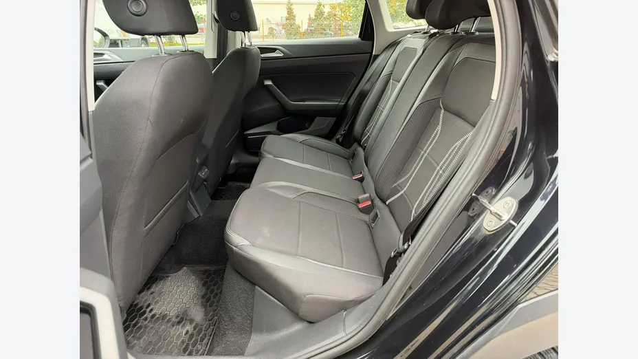 VOLKSWAGEN Taigo -