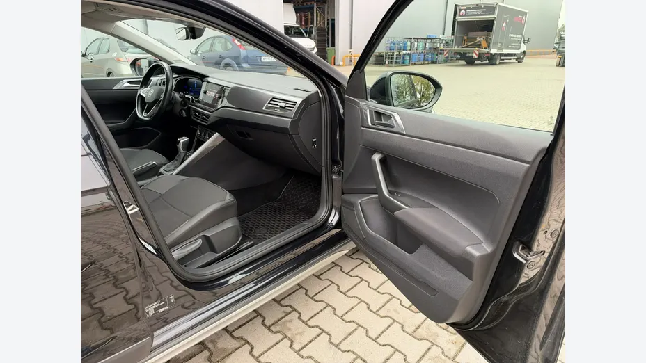 VOLKSWAGEN Taigo -