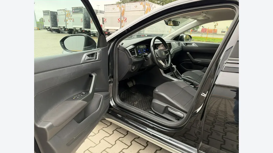 VOLKSWAGEN Taigo -