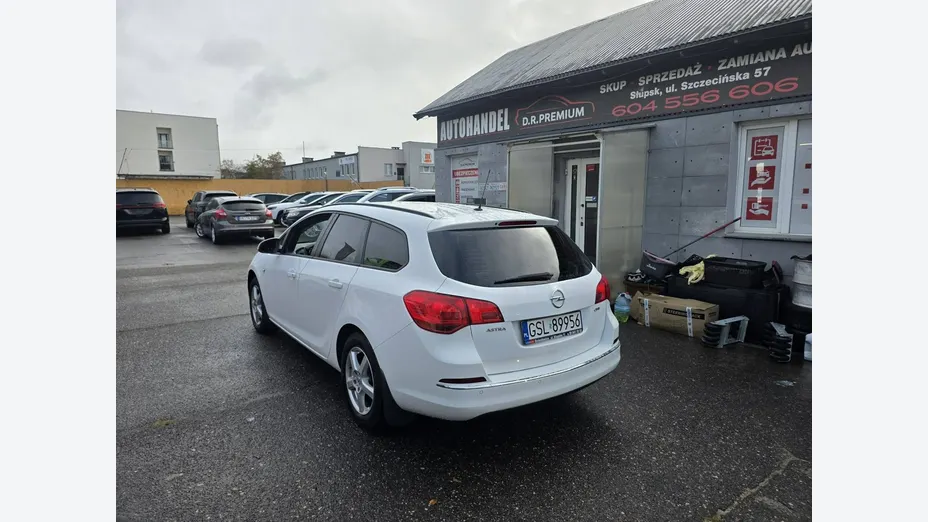 OPEL Astra -
