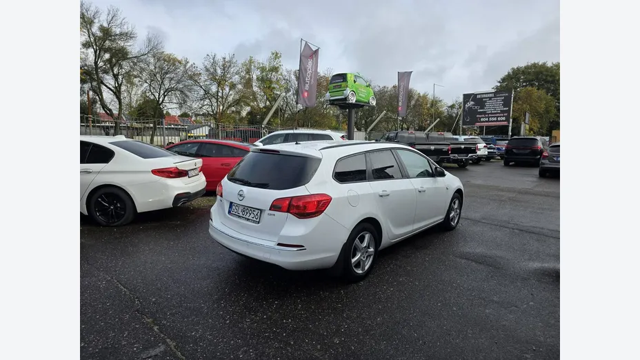 OPEL Astra -
