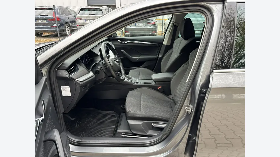 SKODA Octavia -