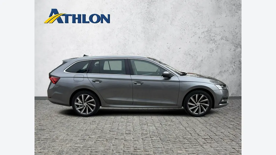 SKODA Octavia -