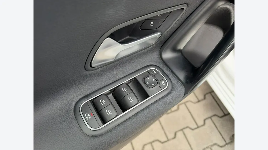 MERCEDES-BENZ A Klasa -