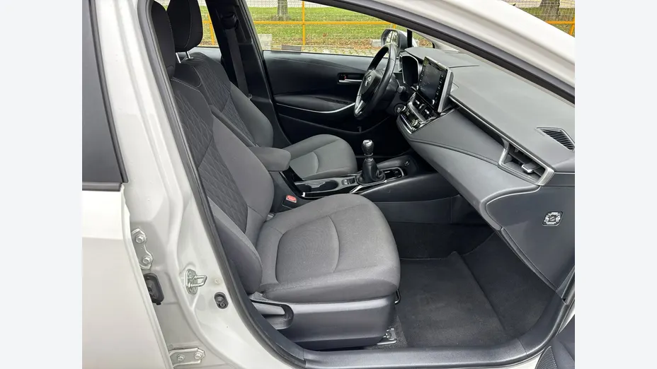 TOYOTA Corolla -
