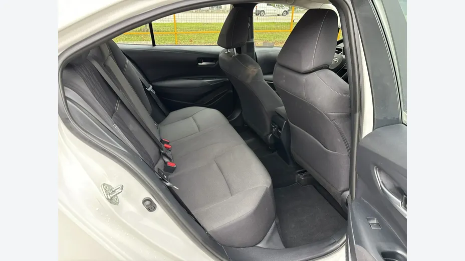 TOYOTA Corolla -