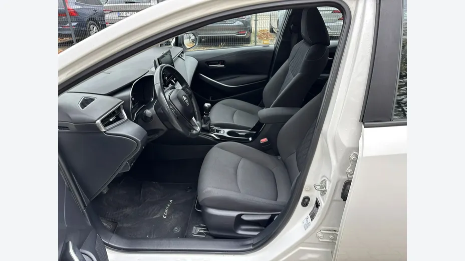 TOYOTA Corolla -