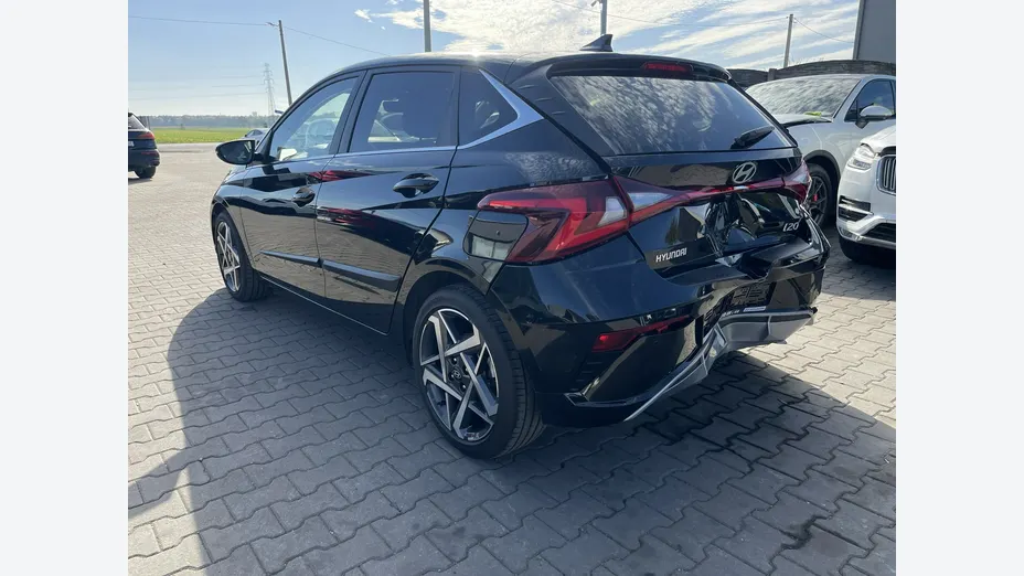 HYUNDAI i20 -