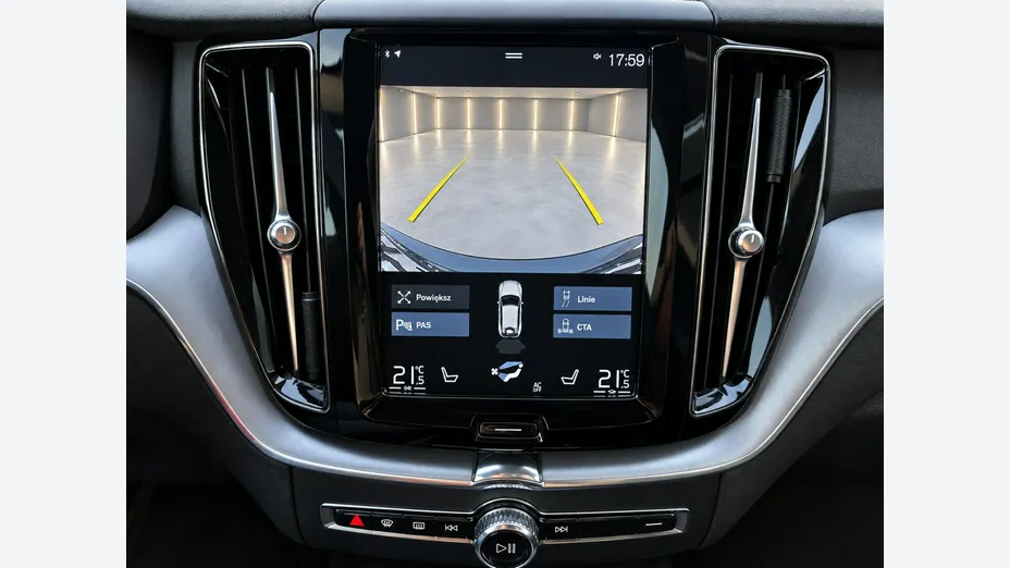 VOLVO XC60 -