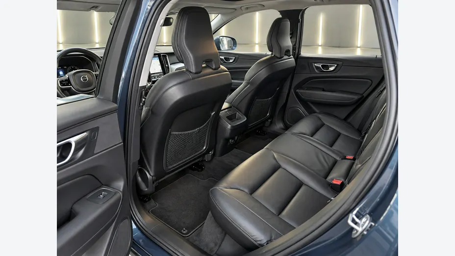 VOLVO XC60 -