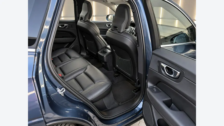 VOLVO XC60 -