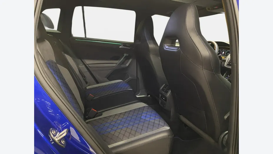 VOLKSWAGEN Tiguan -