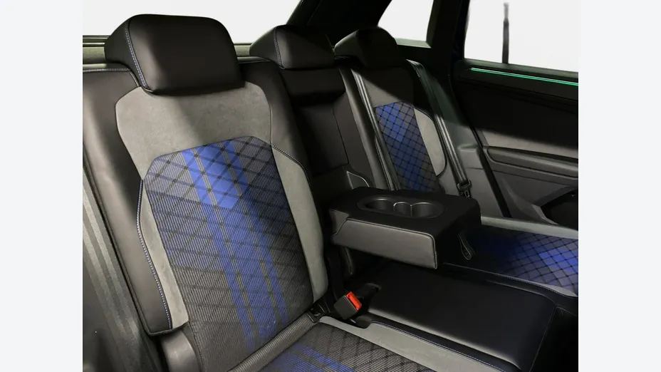 VOLKSWAGEN Tiguan -