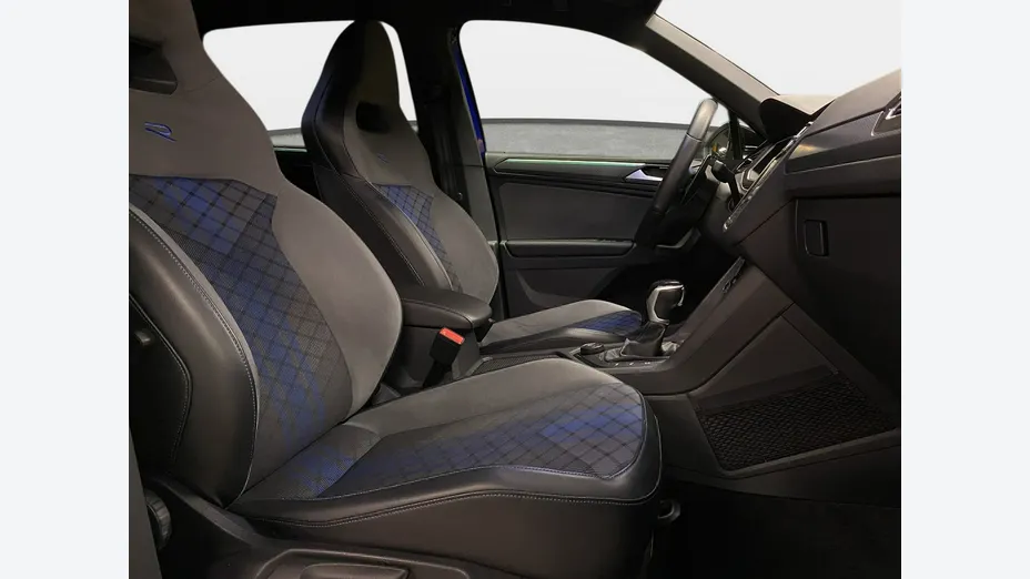 VOLKSWAGEN Tiguan -