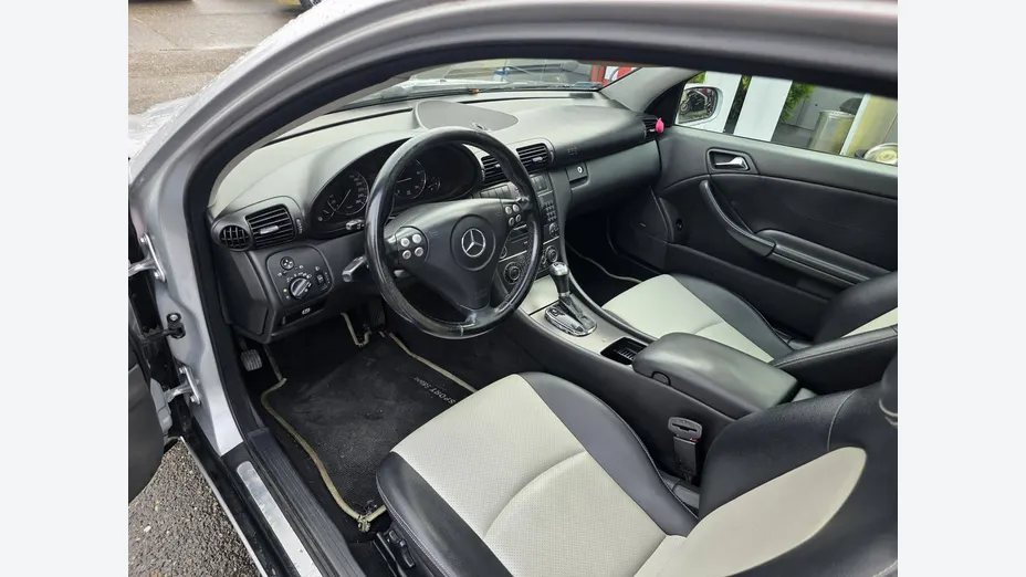 MERCEDES-BENZ C Klasa -