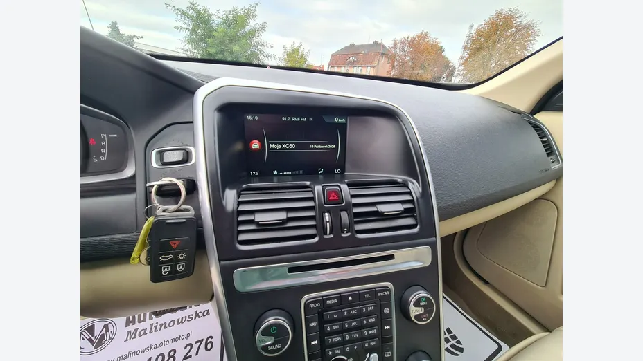 VOLVO XC60 -